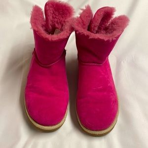 Hot pink Uggs. Good condition, cool style